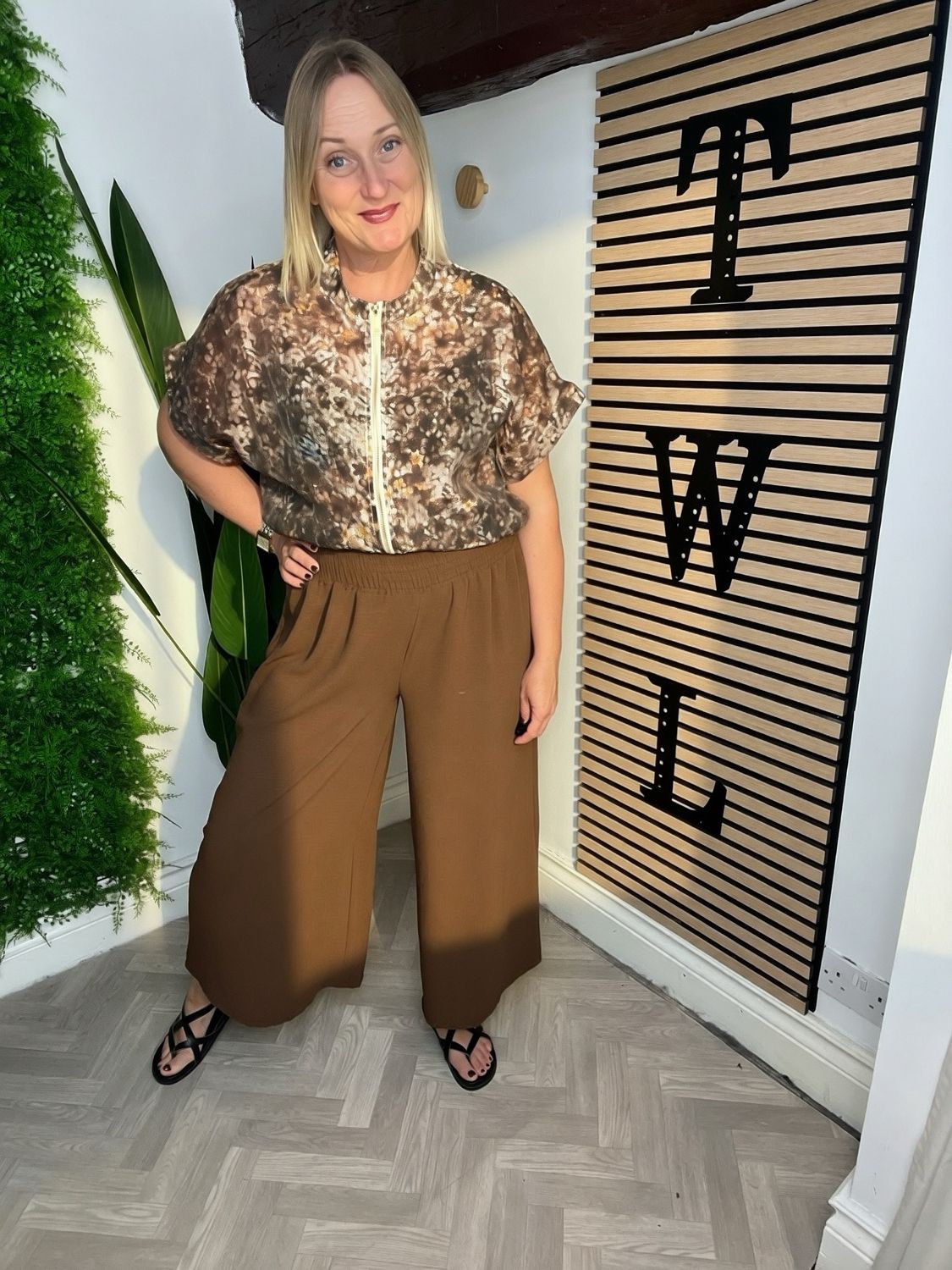 Shirred Waist Wide Leg Trousers - Chocolate