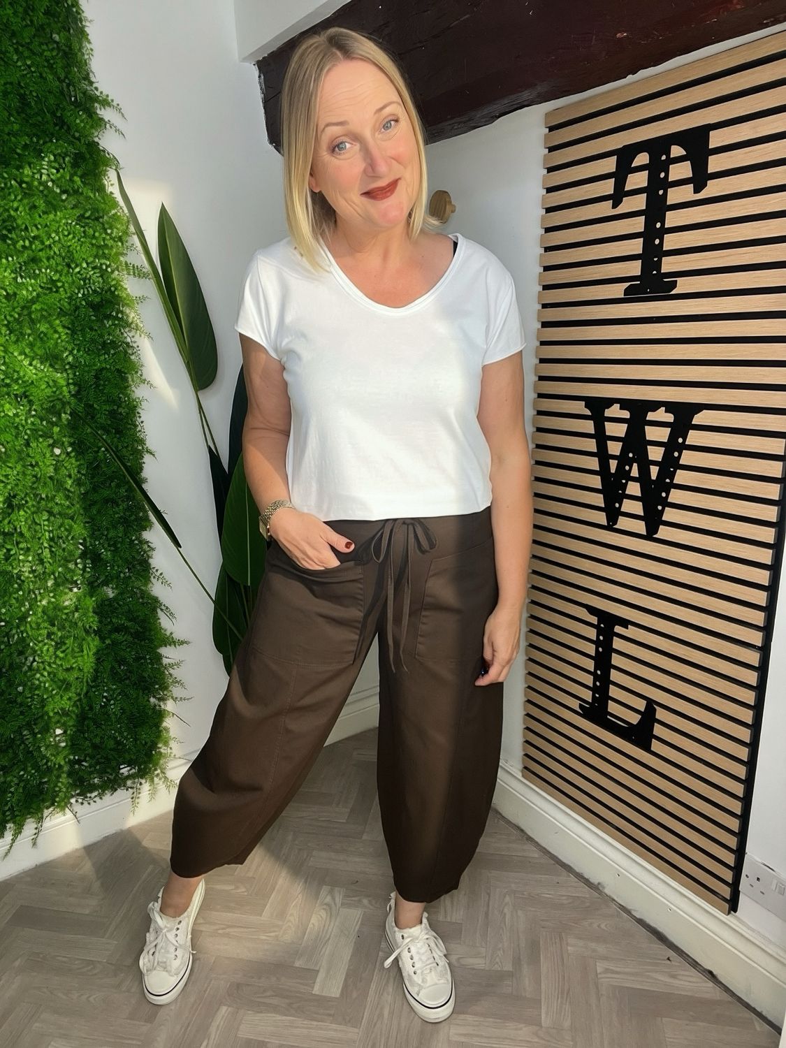 Barrel Leg Cotton Trousers - Chocolate