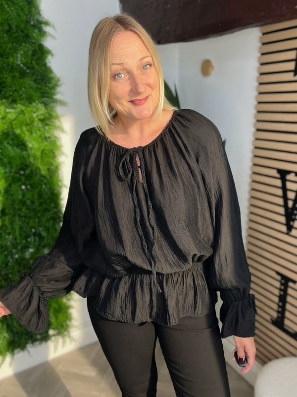 Blouse With Shirred Hem Detail - Black