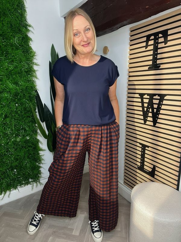 Gingham Wide Leg Pleat Detail Trousers - Rust & Navy