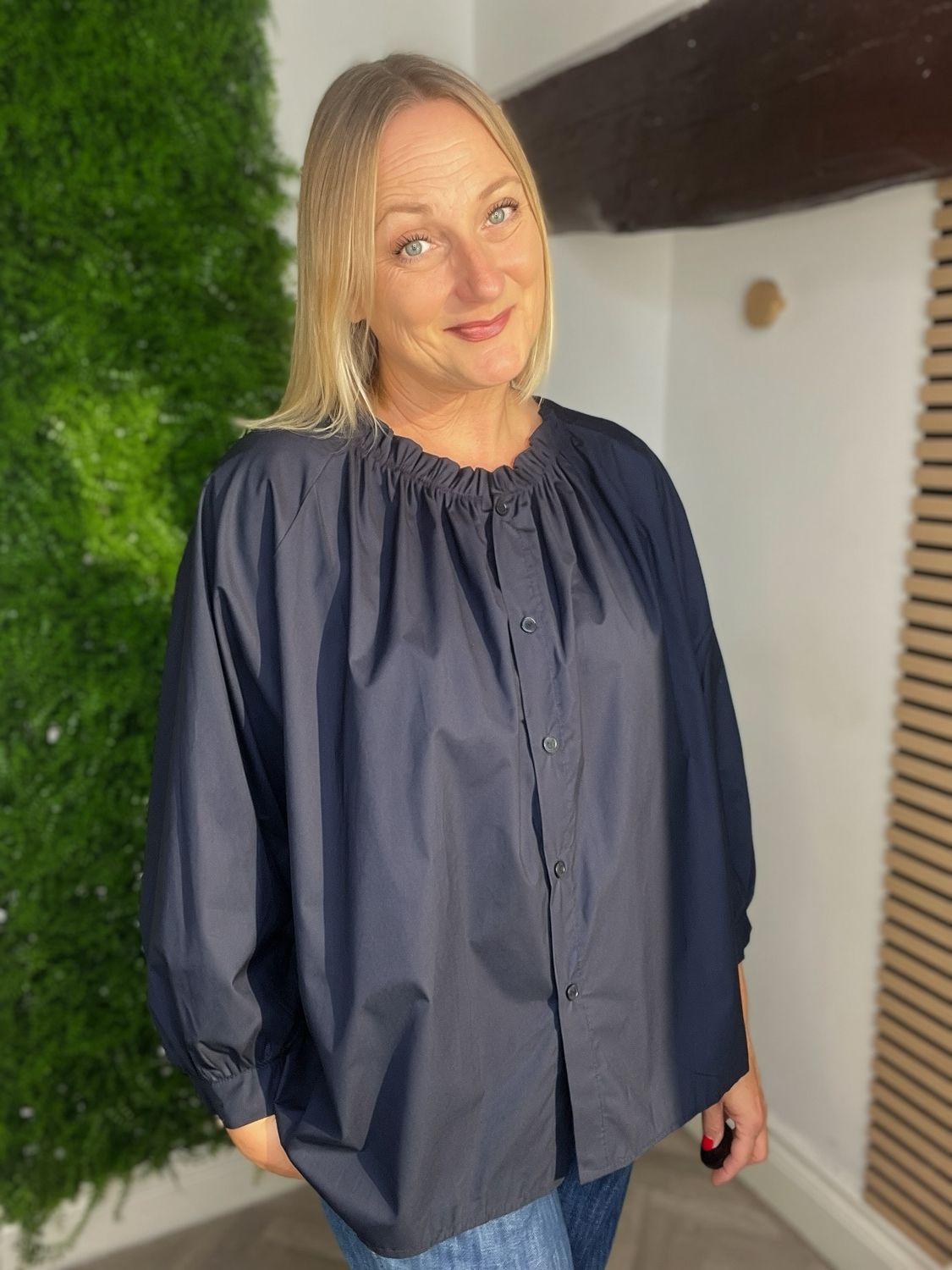 Loose Swing Style Shirt - Navy