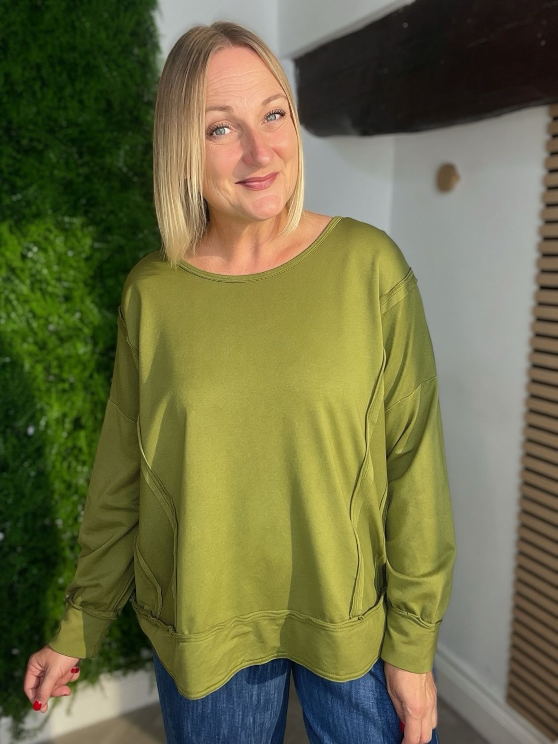 Raw Edge Detailed Sweatshirt - Chartreuse