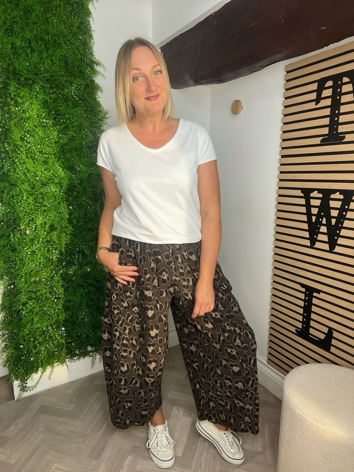 Barrel Leg Pin Corduroy- Animal Chocolate