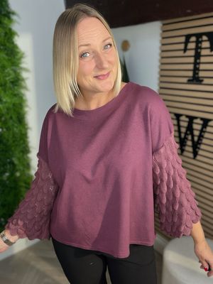 Wave Knit Sleeve Detailed Top - Plum