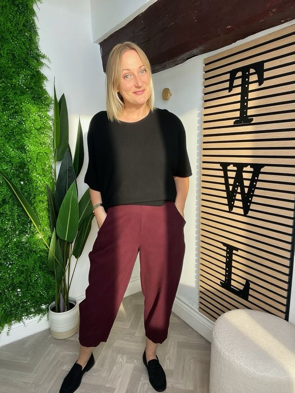 Tapered Needle Corduroy Trousers - Merlot