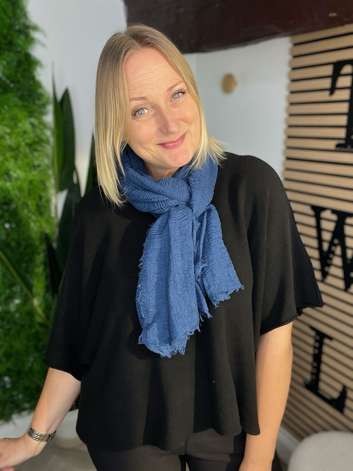 Waffle Scarf - Navy
