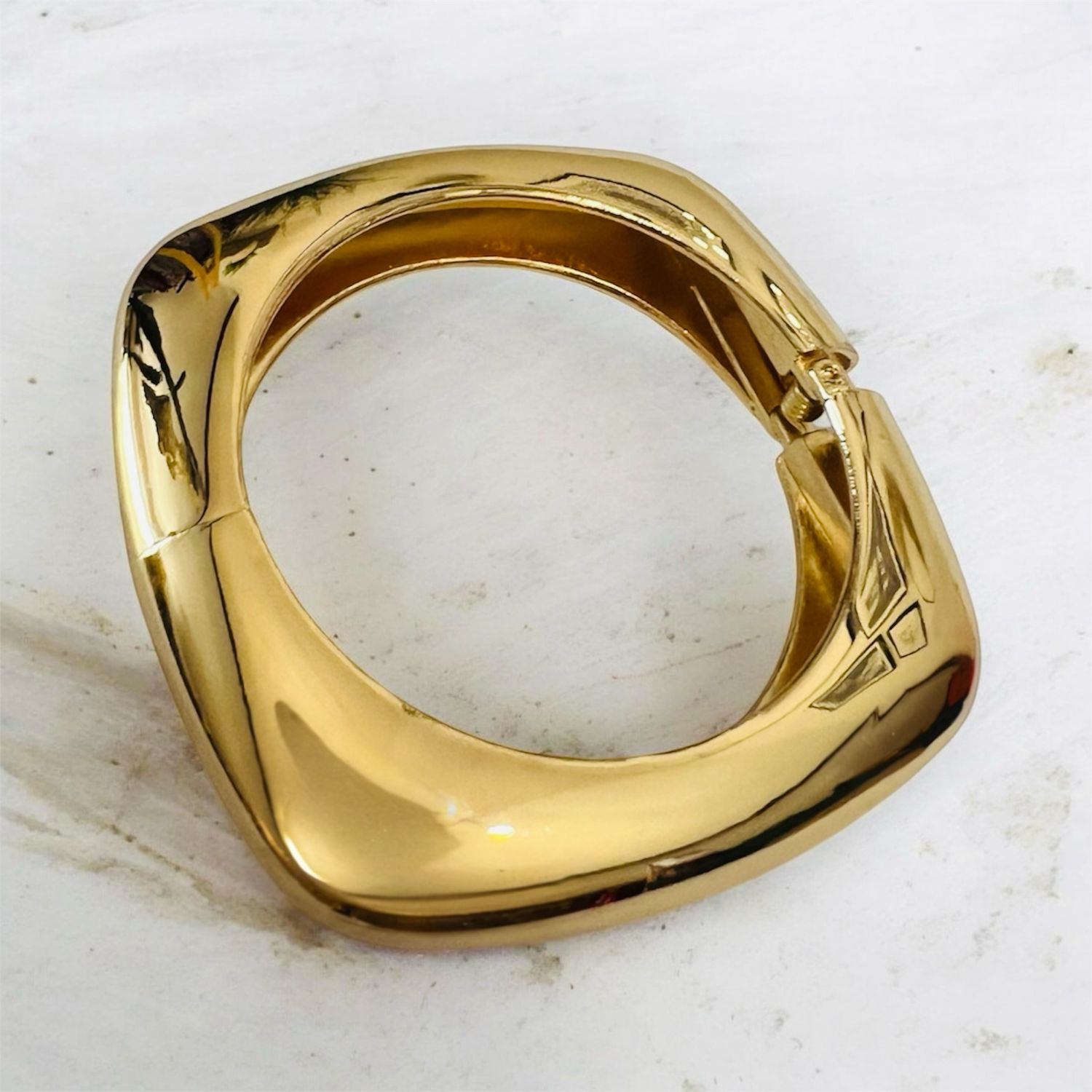 Cuff With Spring Opening- Gold