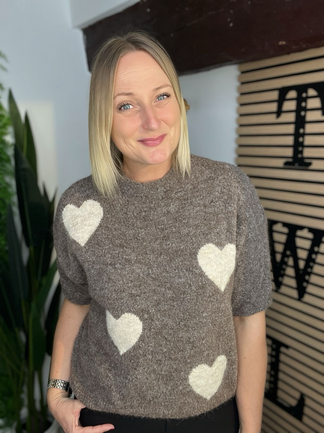 Short Sleeve Heart Jumper - Mocha