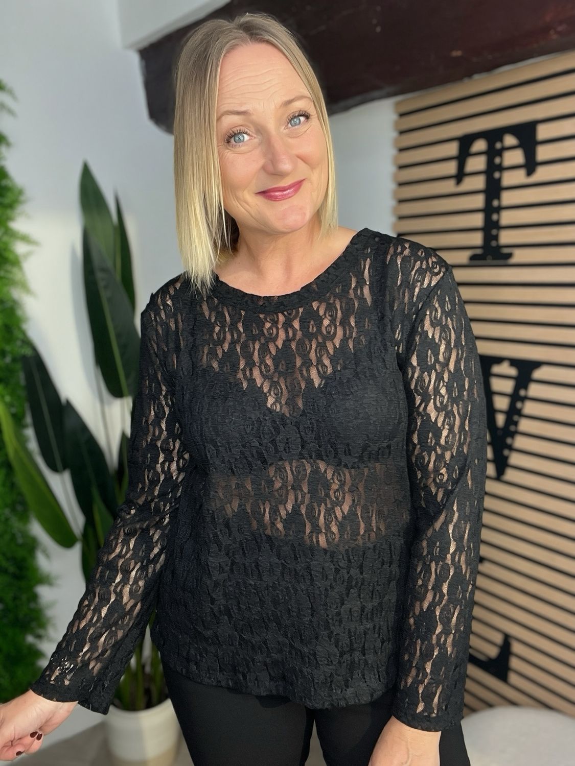 Lace Stretch Base Layer Top - Black
