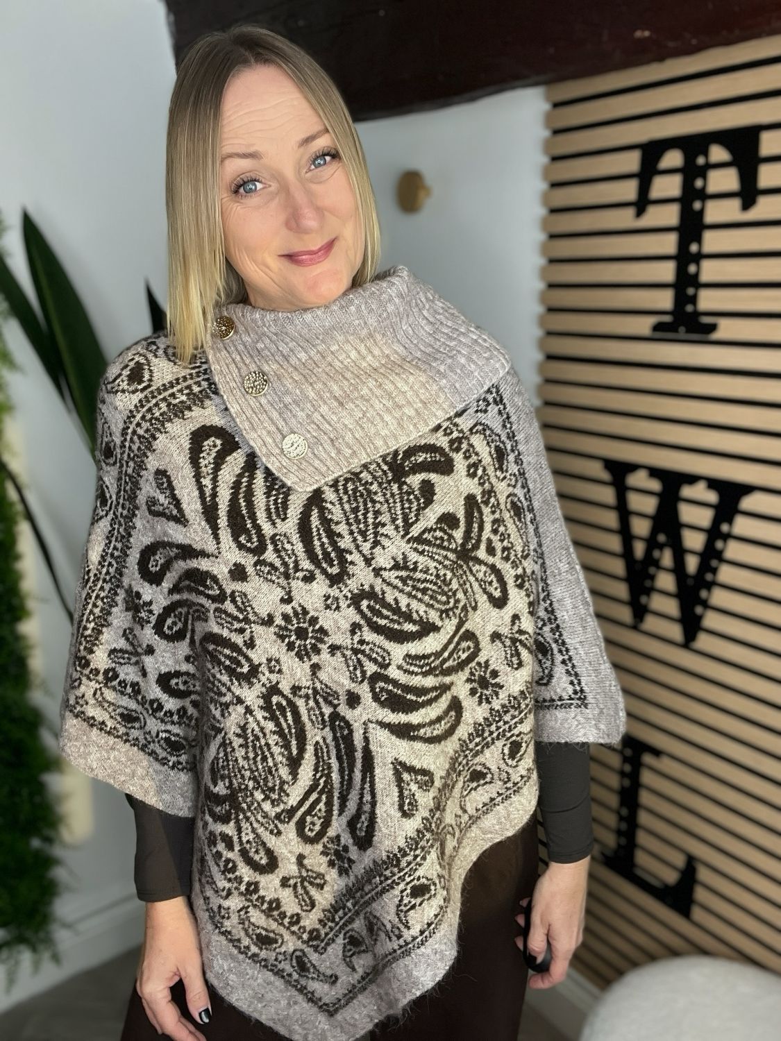 Poncho With Collar Detail - Mocha & Chocolate Poncho With Collar Detail - Mocha & Chocolate