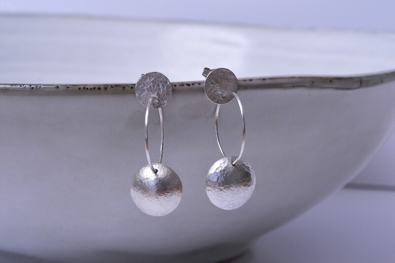 Boucles d&#39;oreilles martelées SPHERE Argent 925