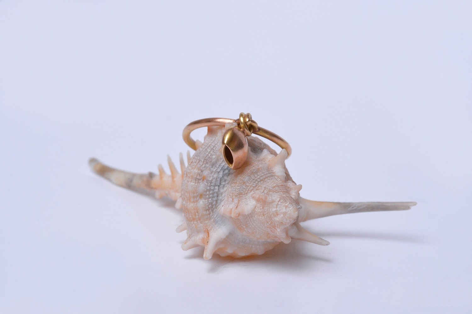 Bague pampille bouton en or rose