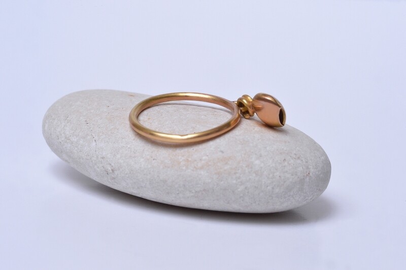 Bague pampille bouton en or rose