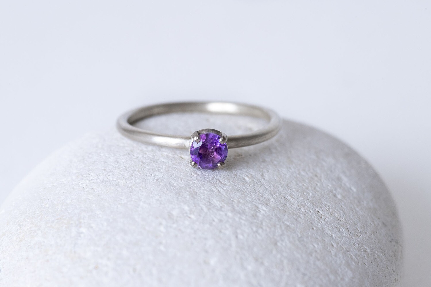Bague en argent et Améthyste