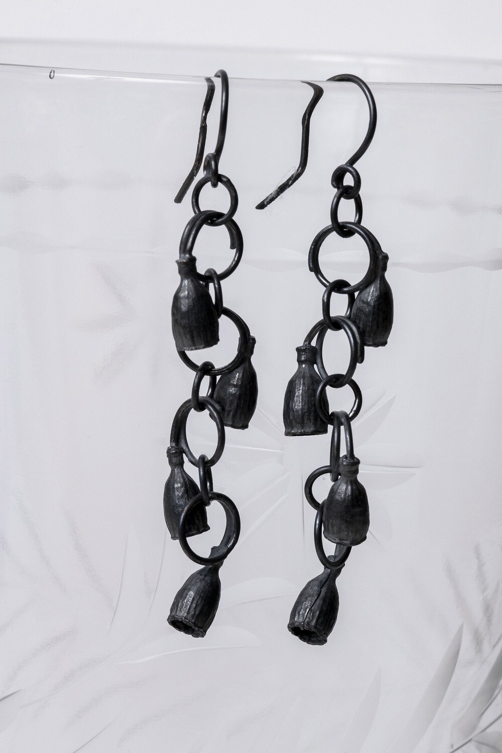 Boucles d&#39;oreilles pendantes PETITS PAVOTS Argent noirci