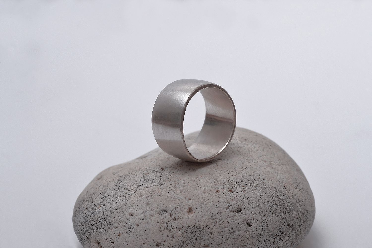 Anneau Large ZigZag en argent largeur 10 mm