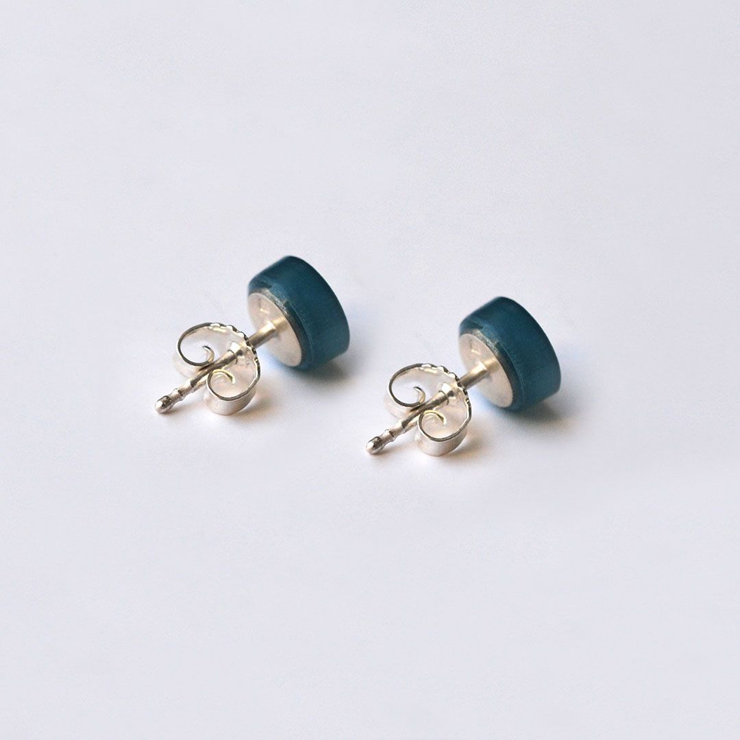 Boucles d’oreilles COULEURS en Plexiglas – rondes et colorées - 8 mm