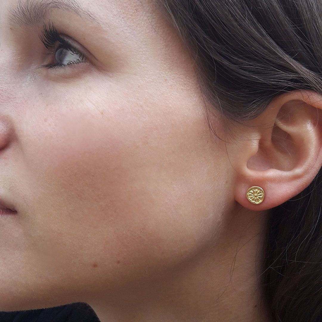Boucles d’oreilles POPPY en Argent plaqué Or – motif pavot rond