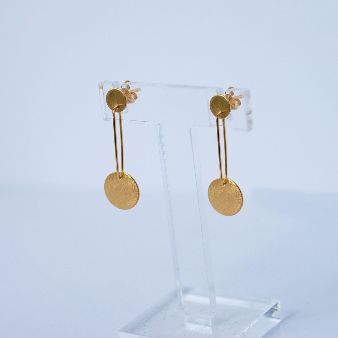 Boucles d’oreilles pendantes en or 18 carats – Design Formes