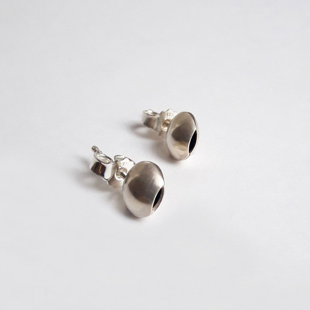 Boucles d’oreilles bouton – Argent 925, Or 18 carats