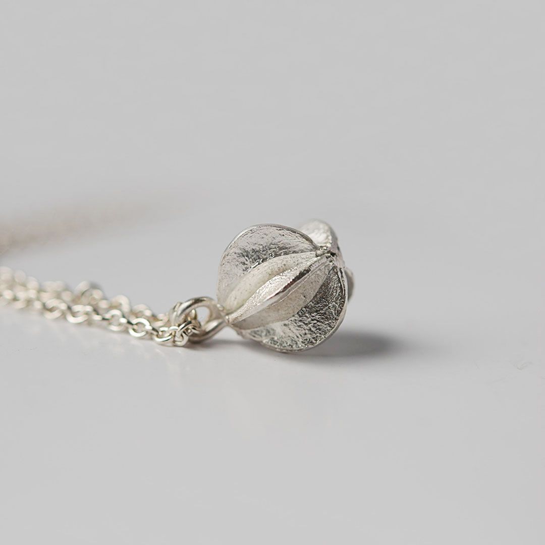 Pendentif Graine en Argent Massif
