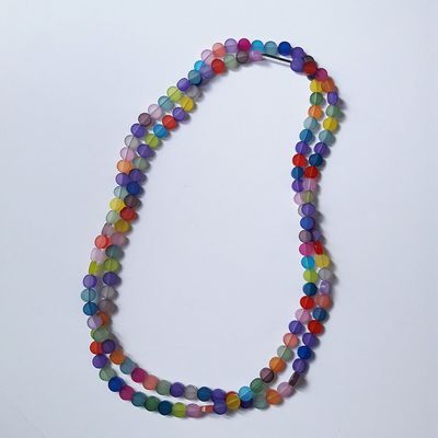 Colliers, bracelets et boucles d’oreilles faits main en plexiglas, créations originales et colorées pour sublimer votre style