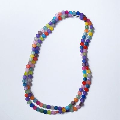 Collier en plexiglas coloré fait main
