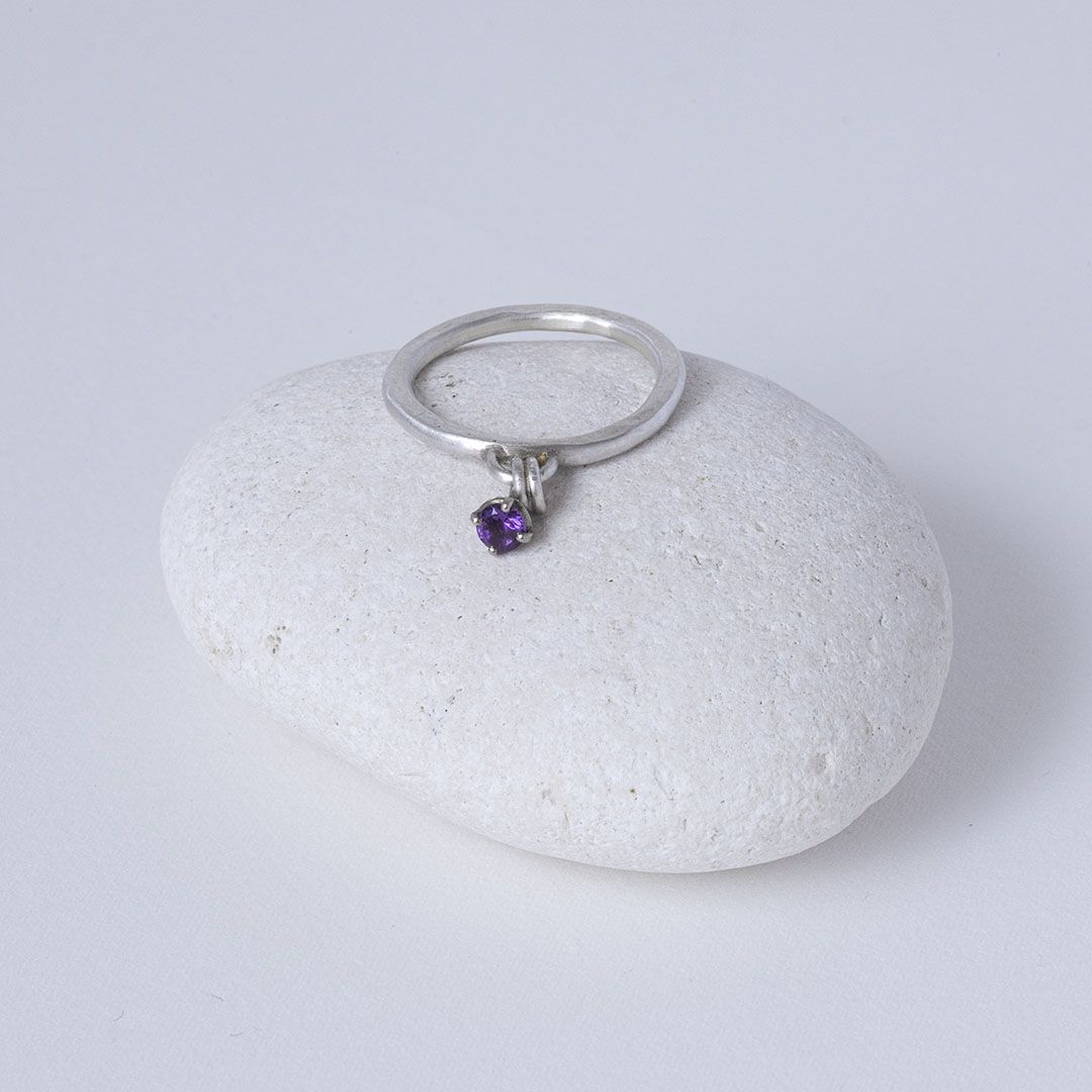 Bague en argent 925 et améthyste mobile