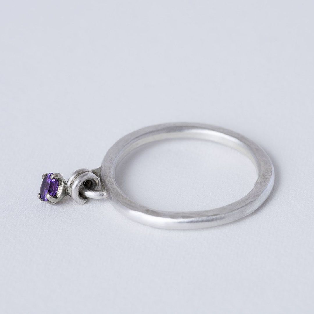 Bague en argent 925 et améthyste mobile