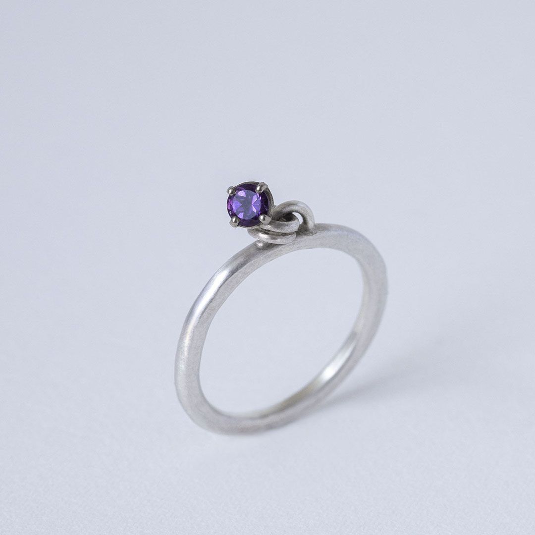 Bague en argent 925 et améthyste mobile
