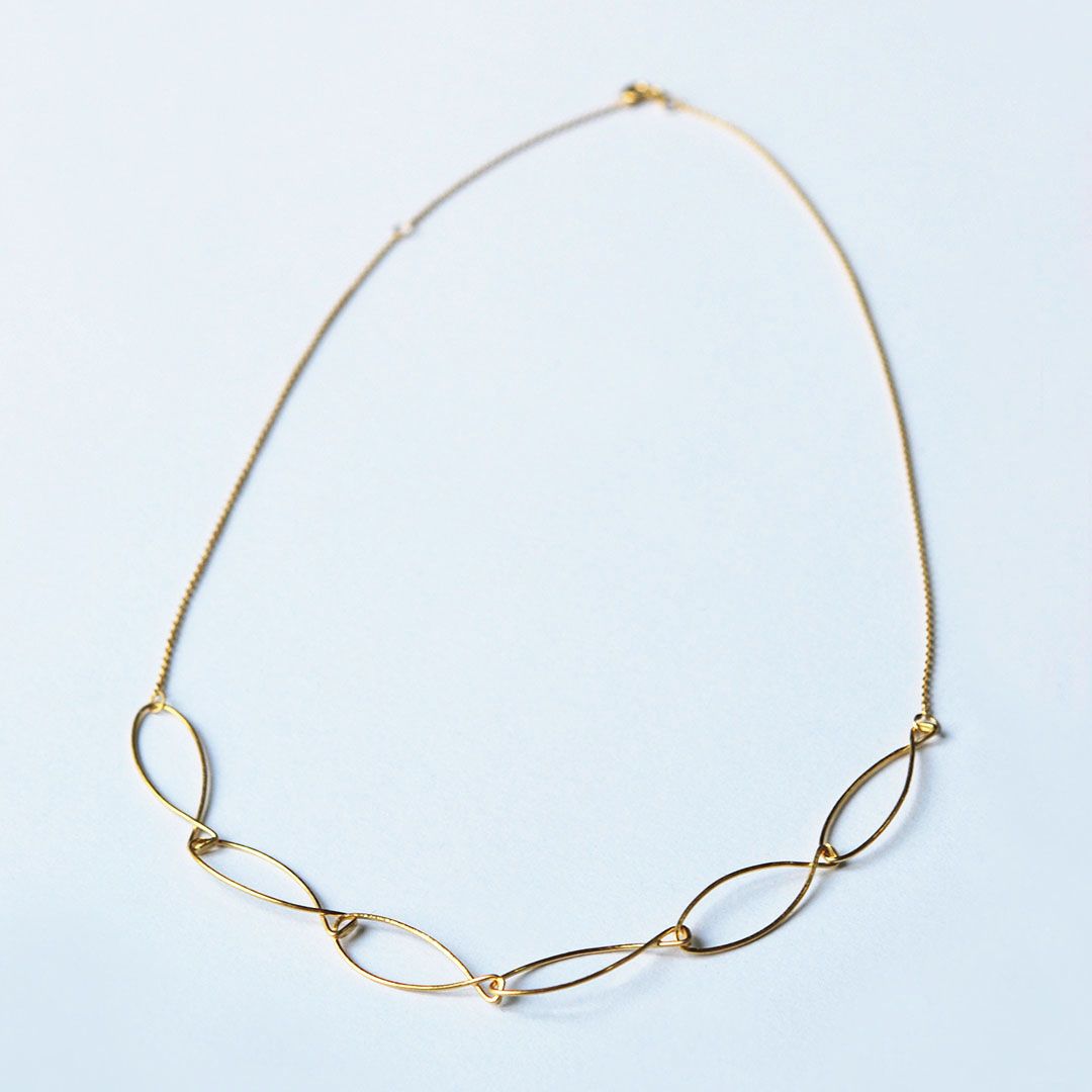 Collier poissons martelés en Or 18 carats