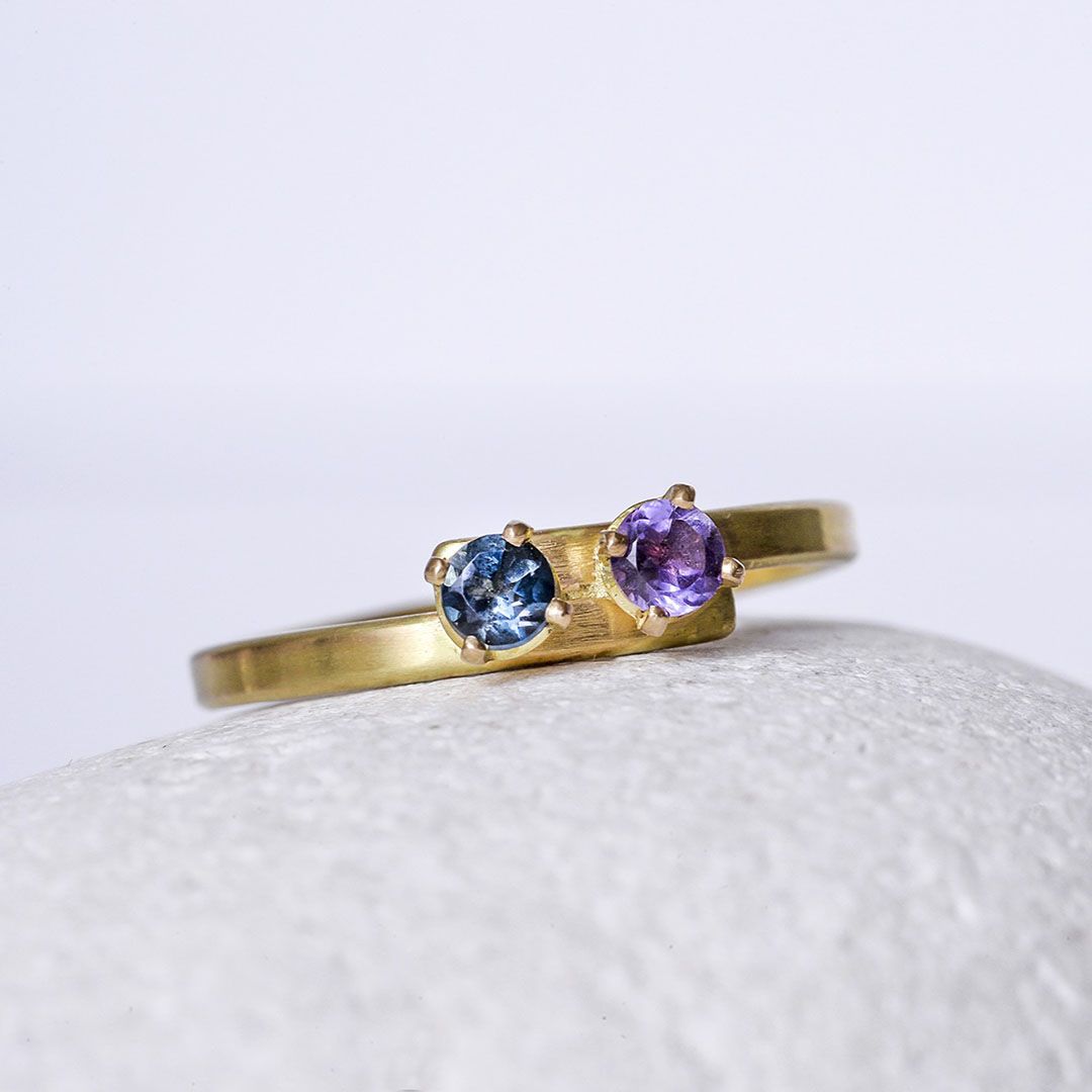 Bague fine duo de pierres en or jaune 18K