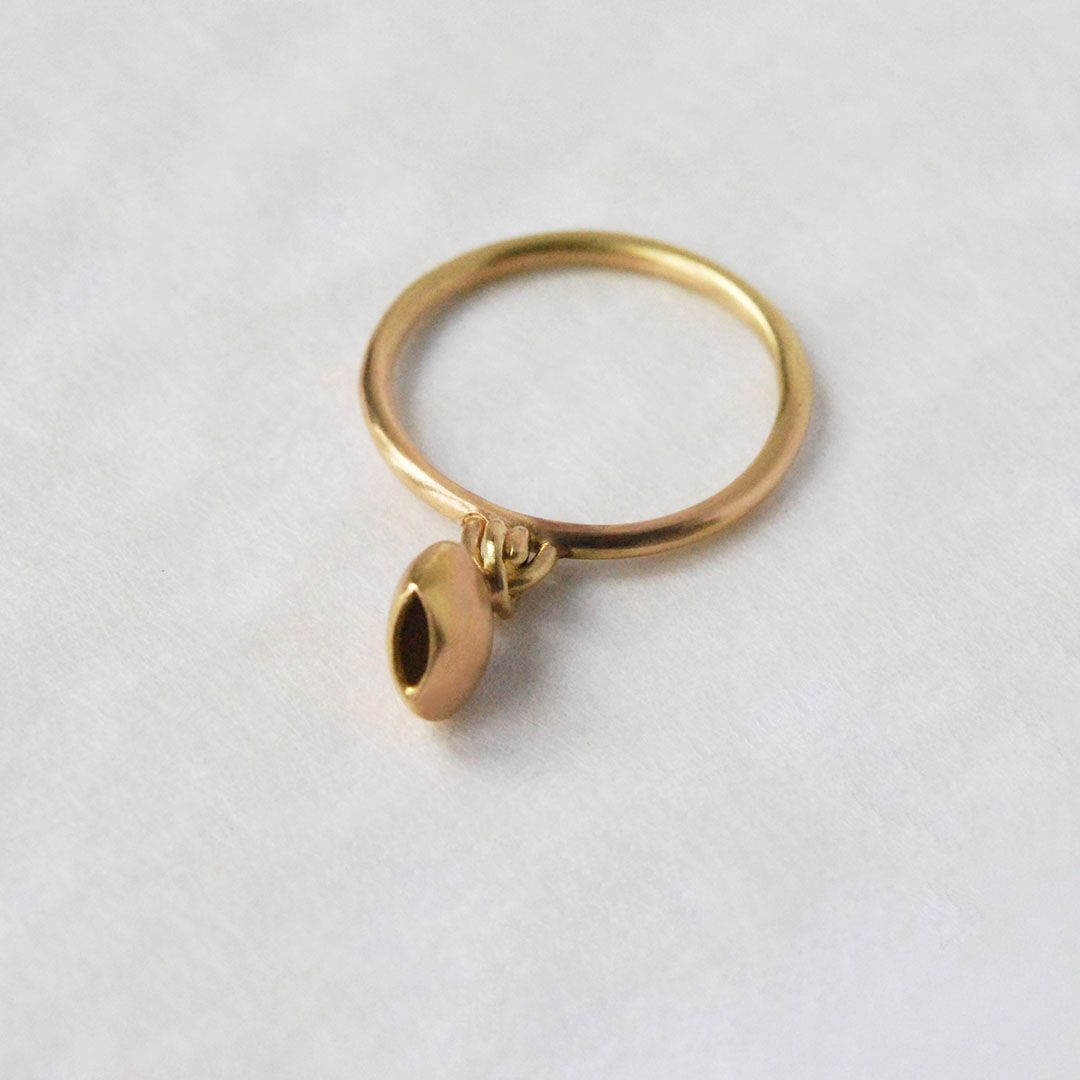 Bague en or rose 18K vue de dessus avec élément mobile