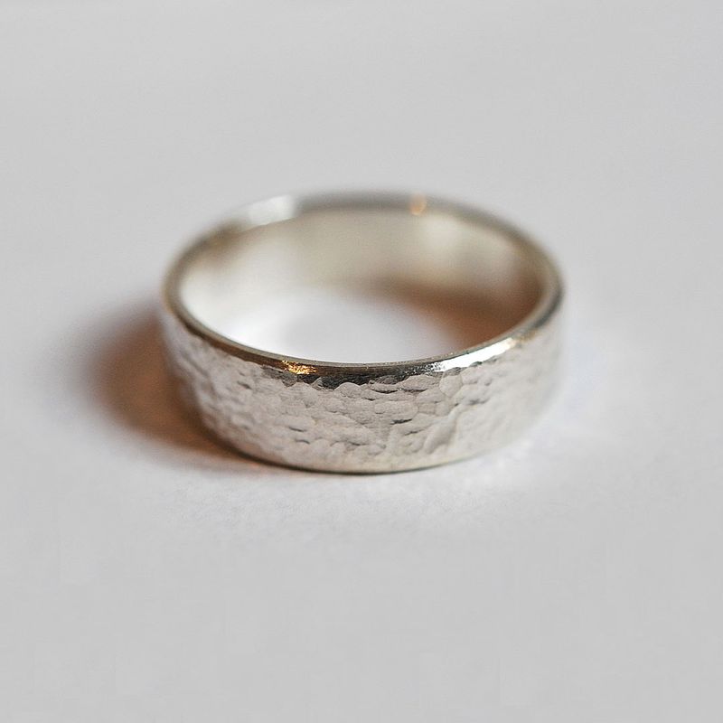 Anneau martelé en argent 925, alliance mixte 5 mm.