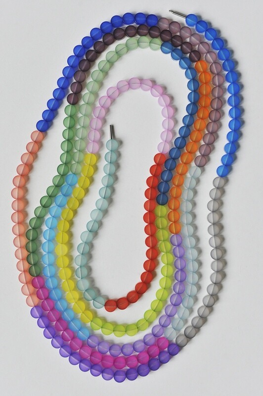 Collier multicolore en Plexiglas composé de 18 couleurs