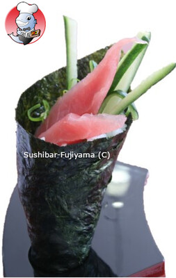 84. MAGURO KIMCHI TEMAKI