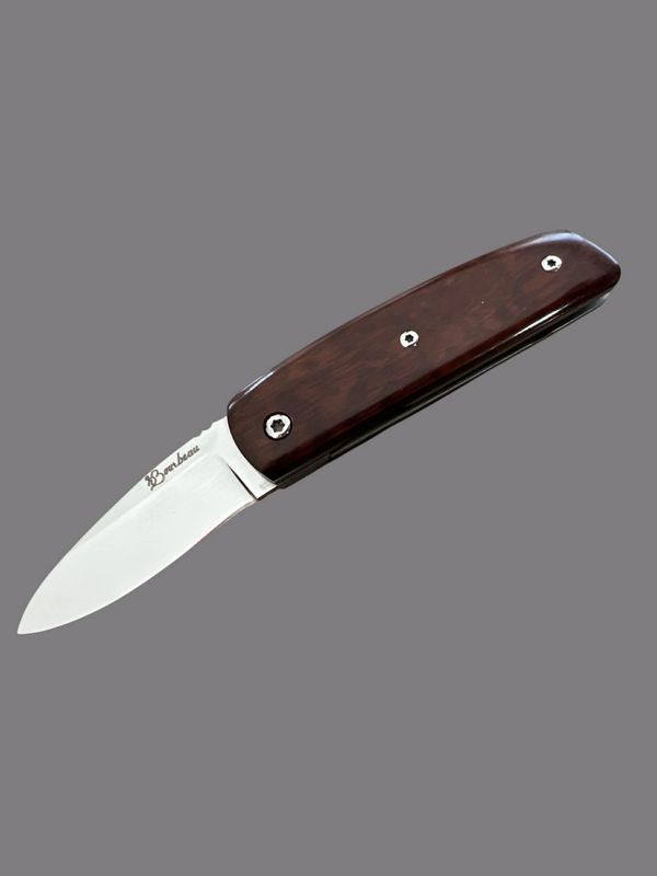 LE COMPACT Amourette