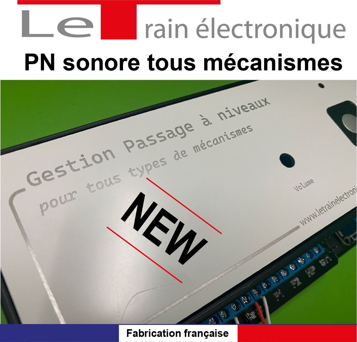 Passage à niveau automatique sonore avec servos HO, N