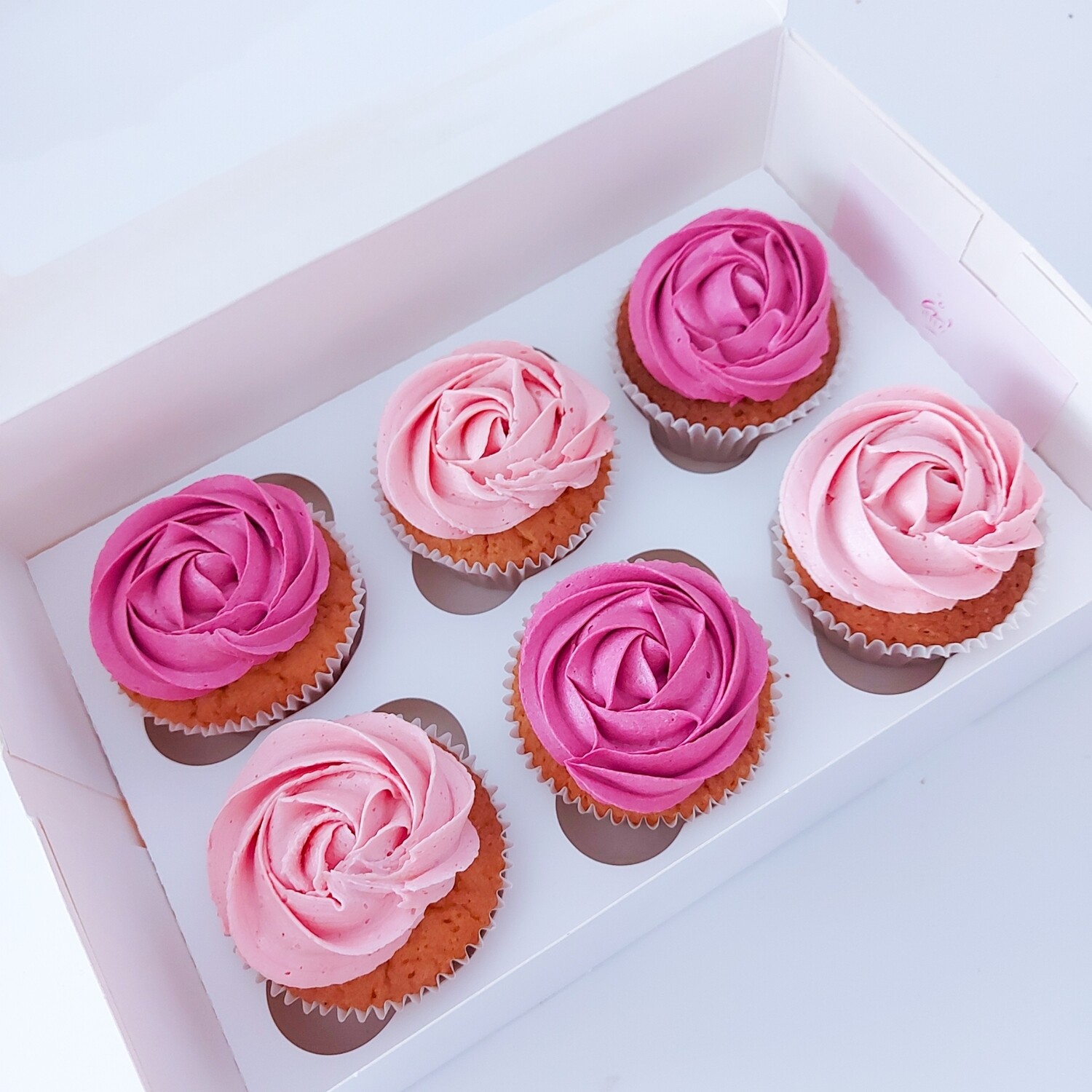CUPCAKE - Rozen geschenkdoosje