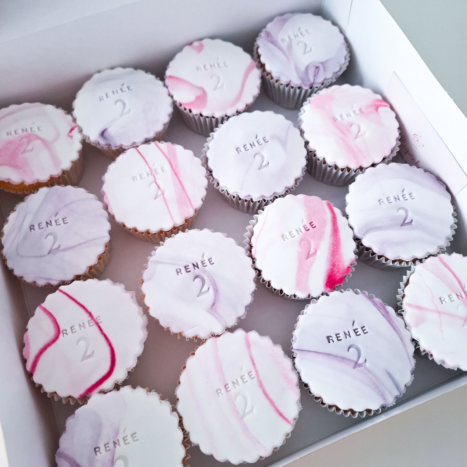 CUPCAKE - naam + leeftijd (vanaf 10st)
