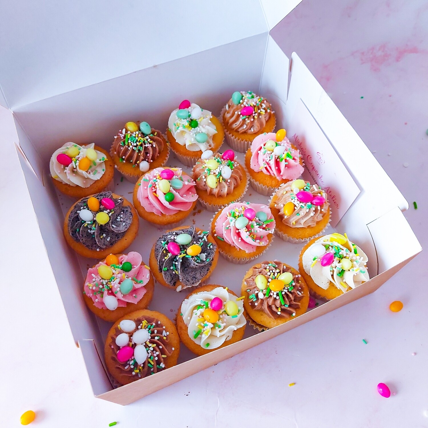 PAAS mini cupcakes (16st) PAAS mini cupcakes (16st)