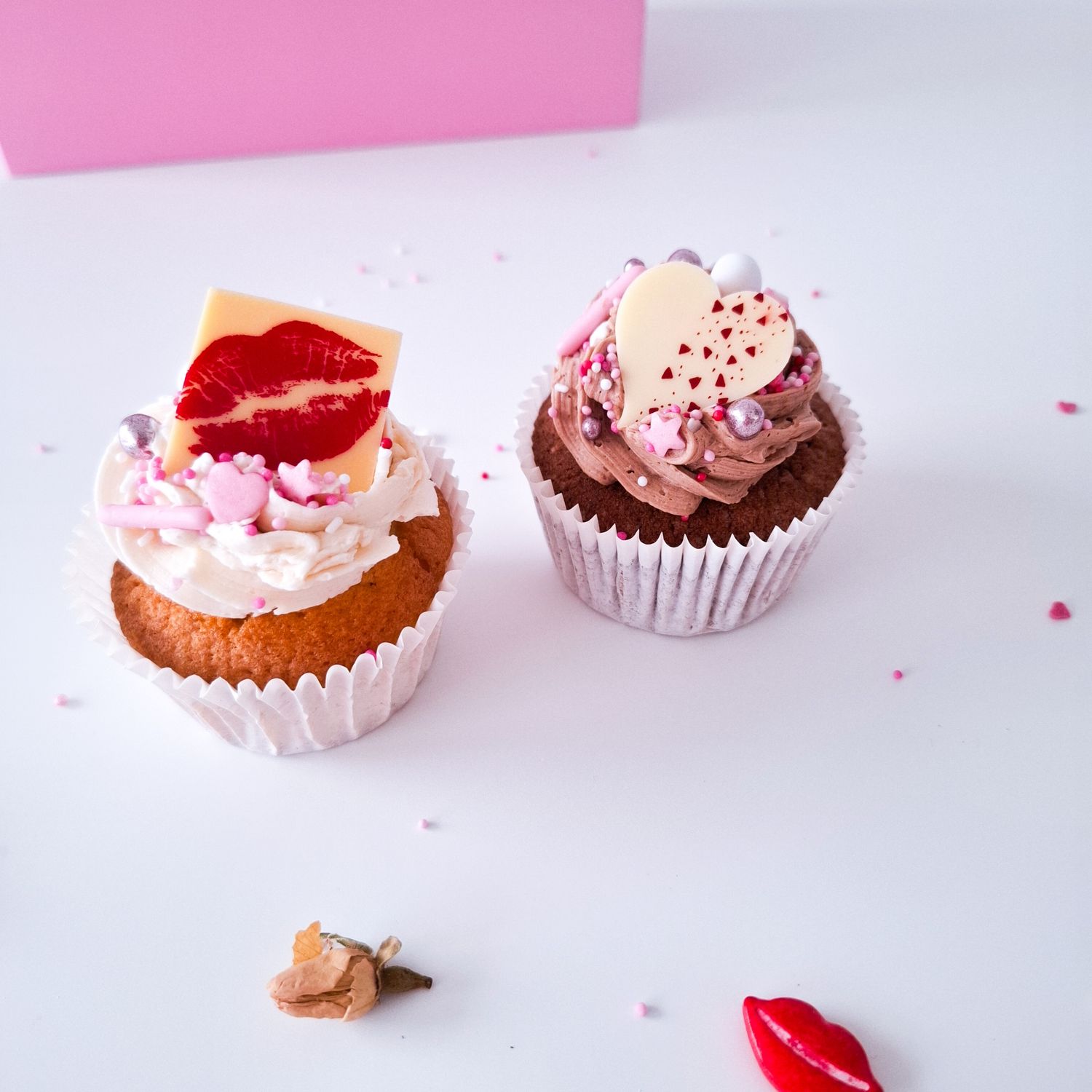 LOVE cupcakes geschenkdoosje (2st) LOVE cupcakes geschenkdoosje (2st)