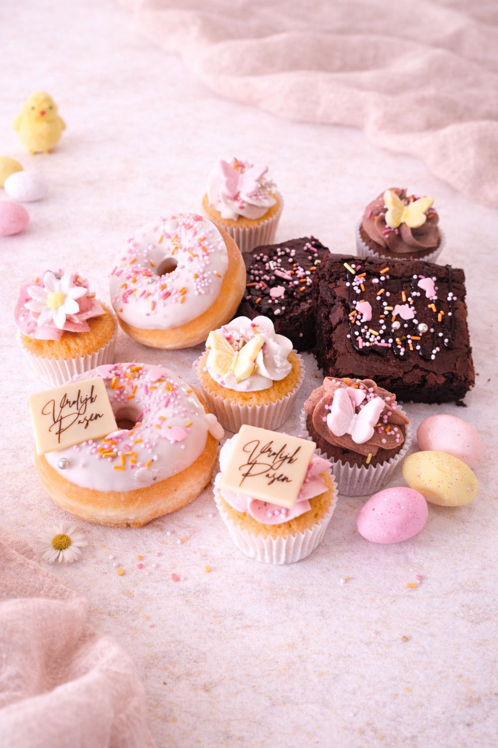 PAAS box met verschillende lekkernijen