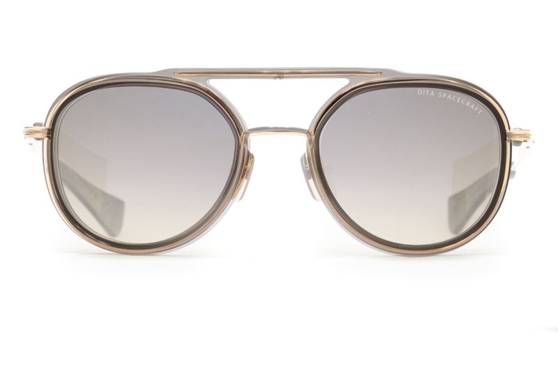 Spacecraft 19017 by Dita