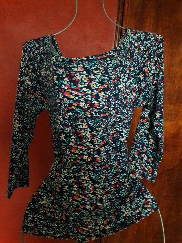 Blusa floreada
