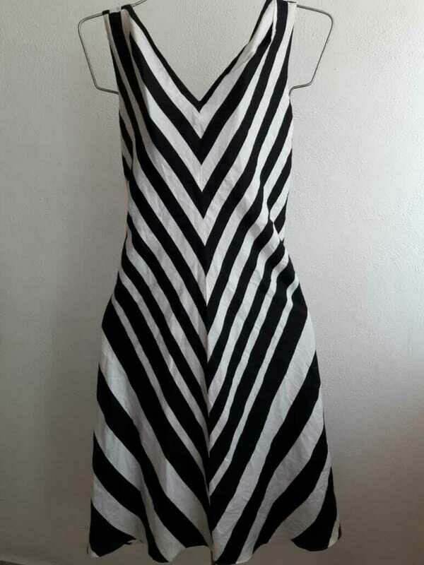Vestido a rallas b/n