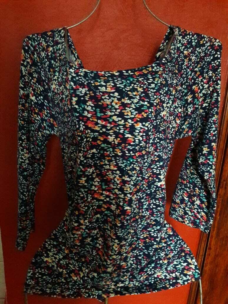 Blusa floreada