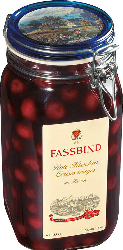 Rote Kirschen im Kirsch