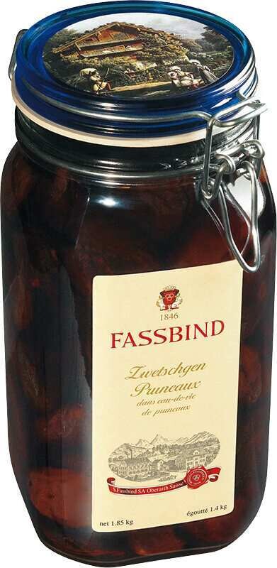 Zwetschgen mit Stein