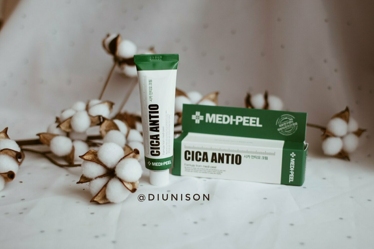 Відновлюючий крем для чутливої, проблемної та жирної шкіри Medi-Peel Cica Antio Cream